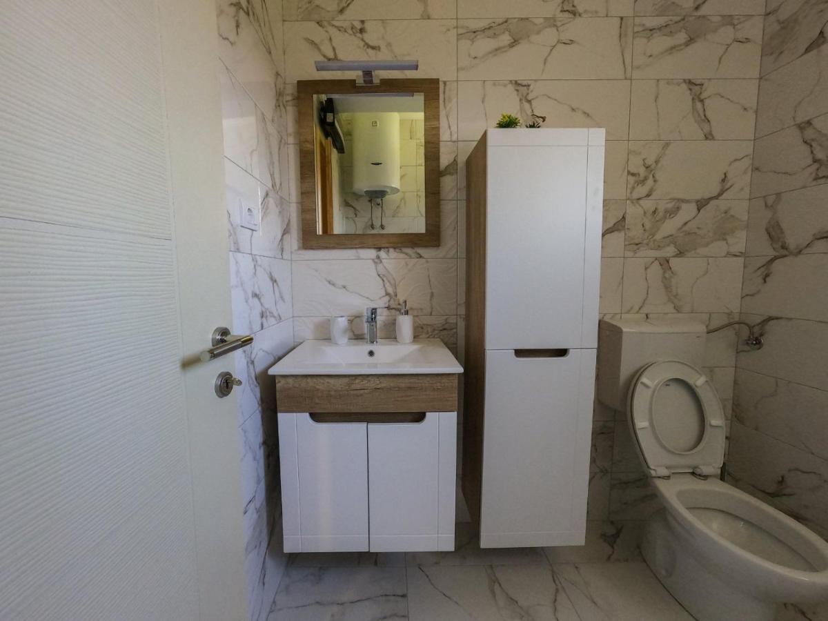 Kosta Apartment *